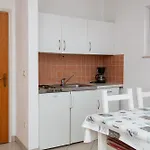 Apartment With Parking Space - 22405