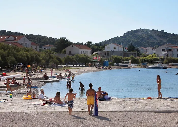 Apartment With Parking Space - 22405